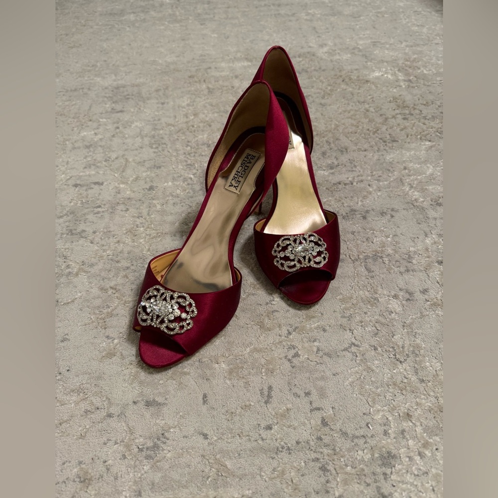 Badgley Mischka Burgundy Satin Peep-Toe Heels with Crystal embellishment - Picture 4 of 13
